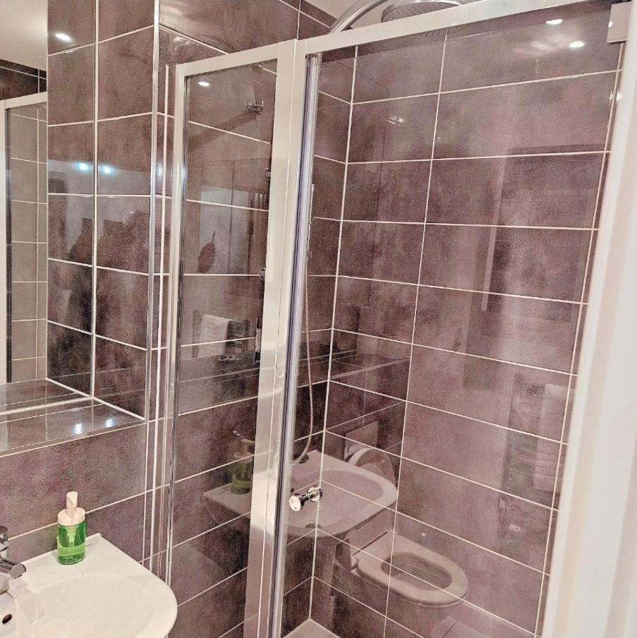 Riverside- Greenwich O2 Arena 2bed Flat London