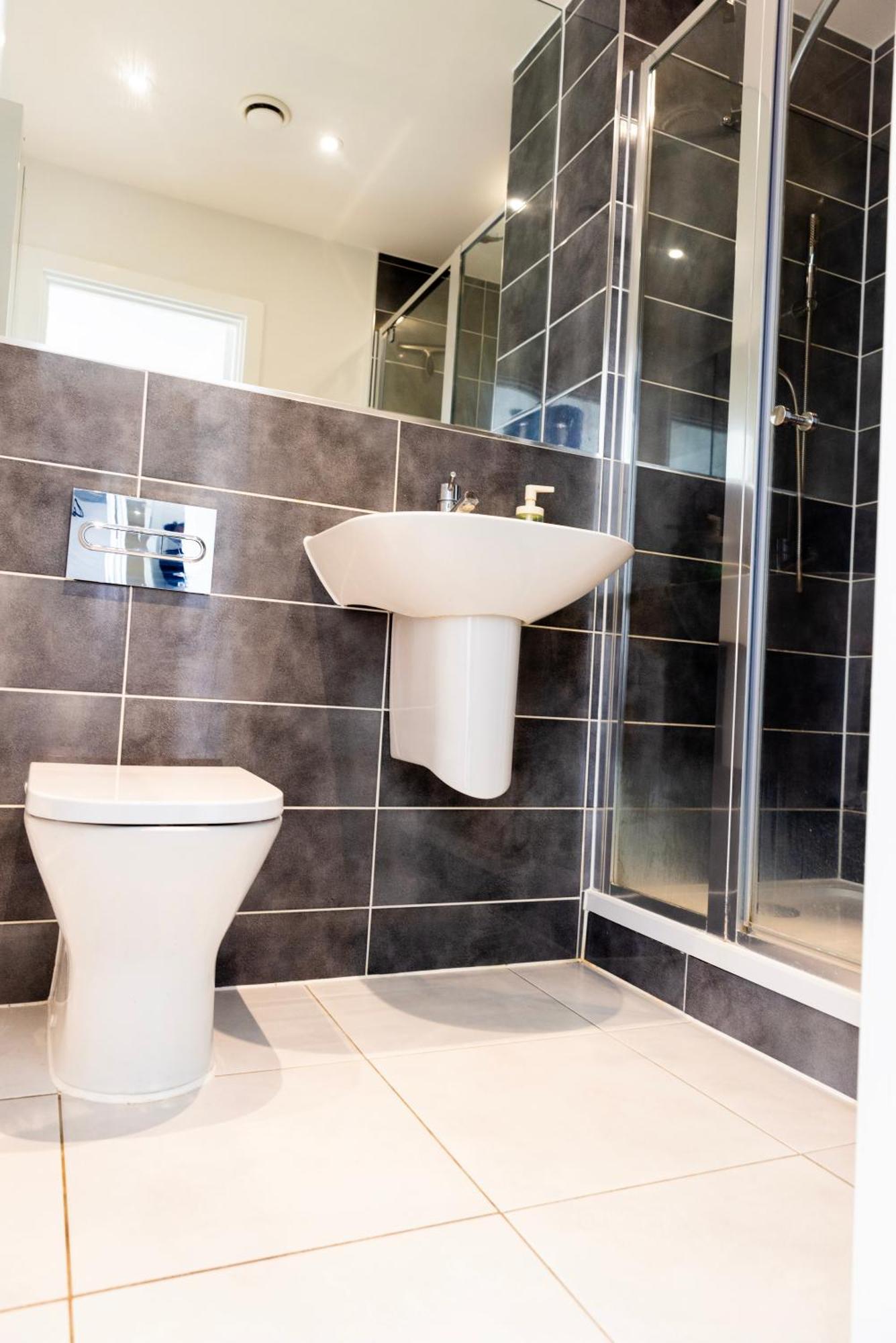 Riverside- Greenwich O2 Arena 2bed Flat